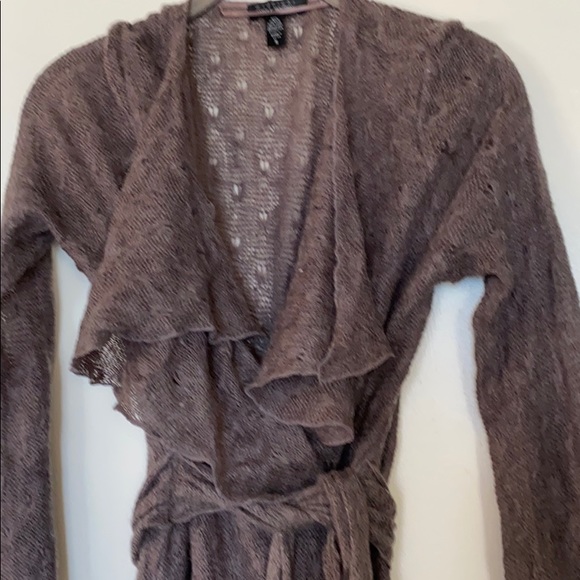 Robe - Picture 2 of 3